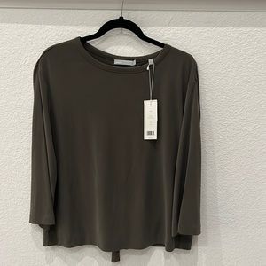 Vince tie back 3/4 sleeve crew neck top.